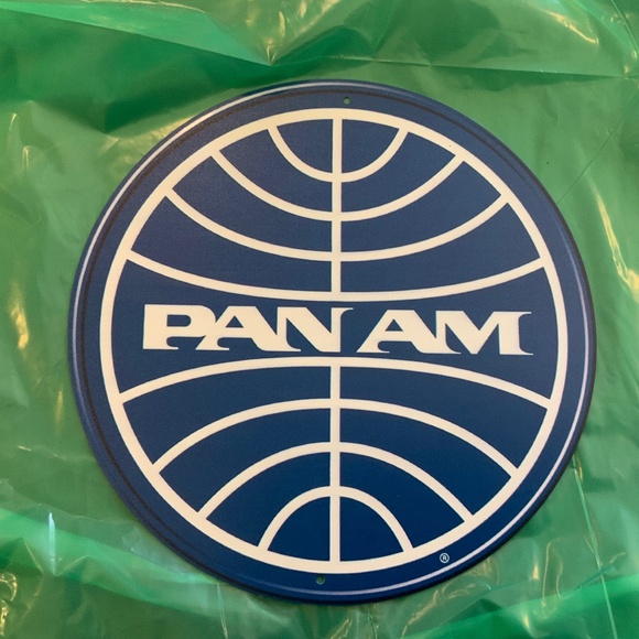 Pan Am Airlines Airport Wall Decor Metal Aluminum Sign Retro Round 8" - Picture 1 of 2